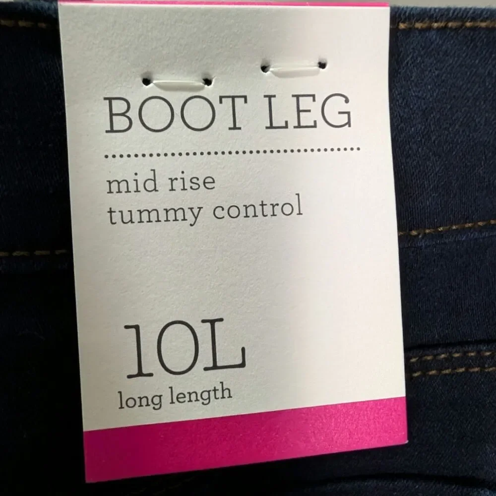 NWT Style & Co Boot Leg Mid Rise Tummy Control Dark Wash Jeans Size 10 long - Picture 2 of 8